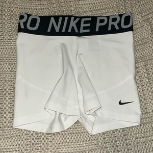 Nike PRO 3” white women’s shorts